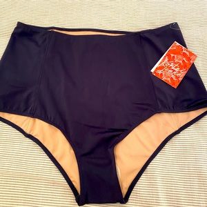 NWT Kortni Jean swim bottom 2XL